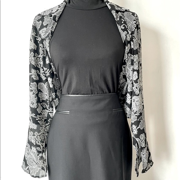 Versatile blouse - Picture 7 of 7